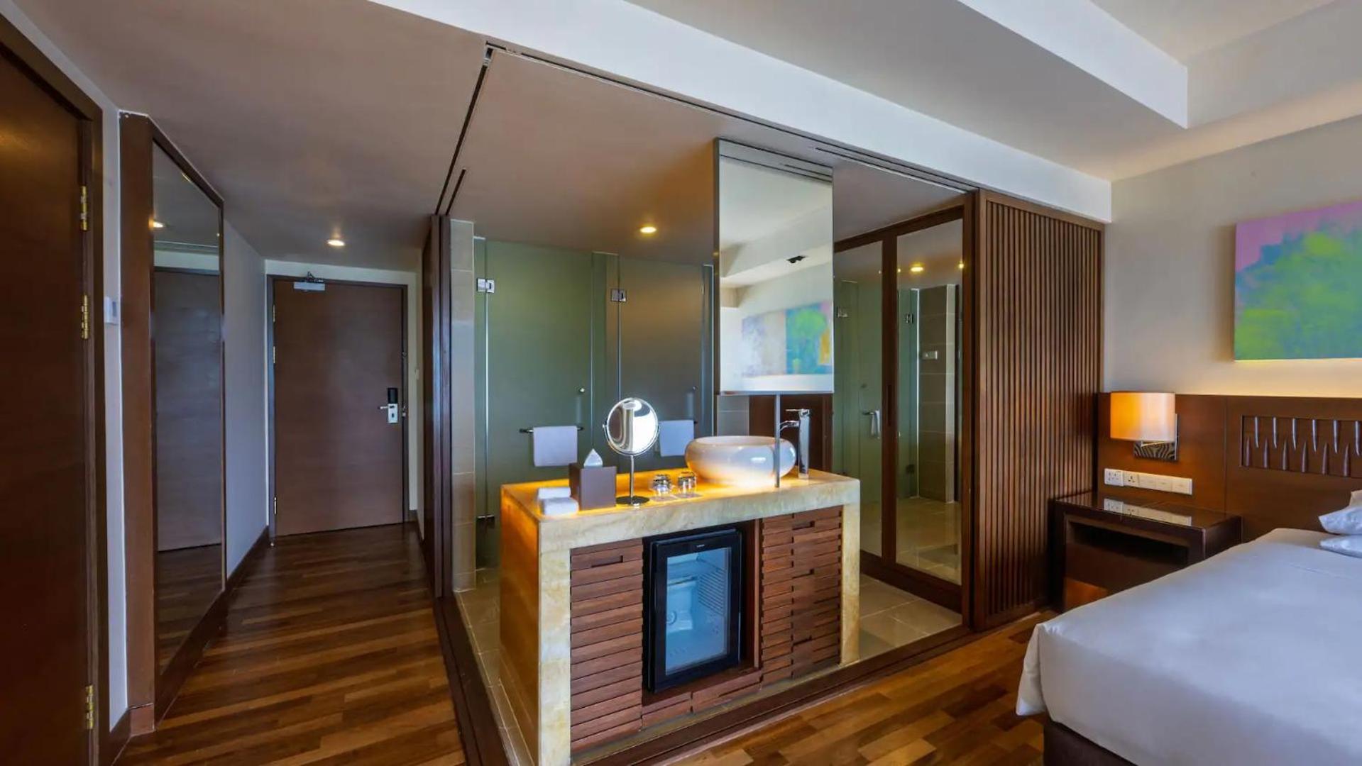 Hyatt Regency Kinabalu Hotel Кота Кинабалу Екстериор снимка