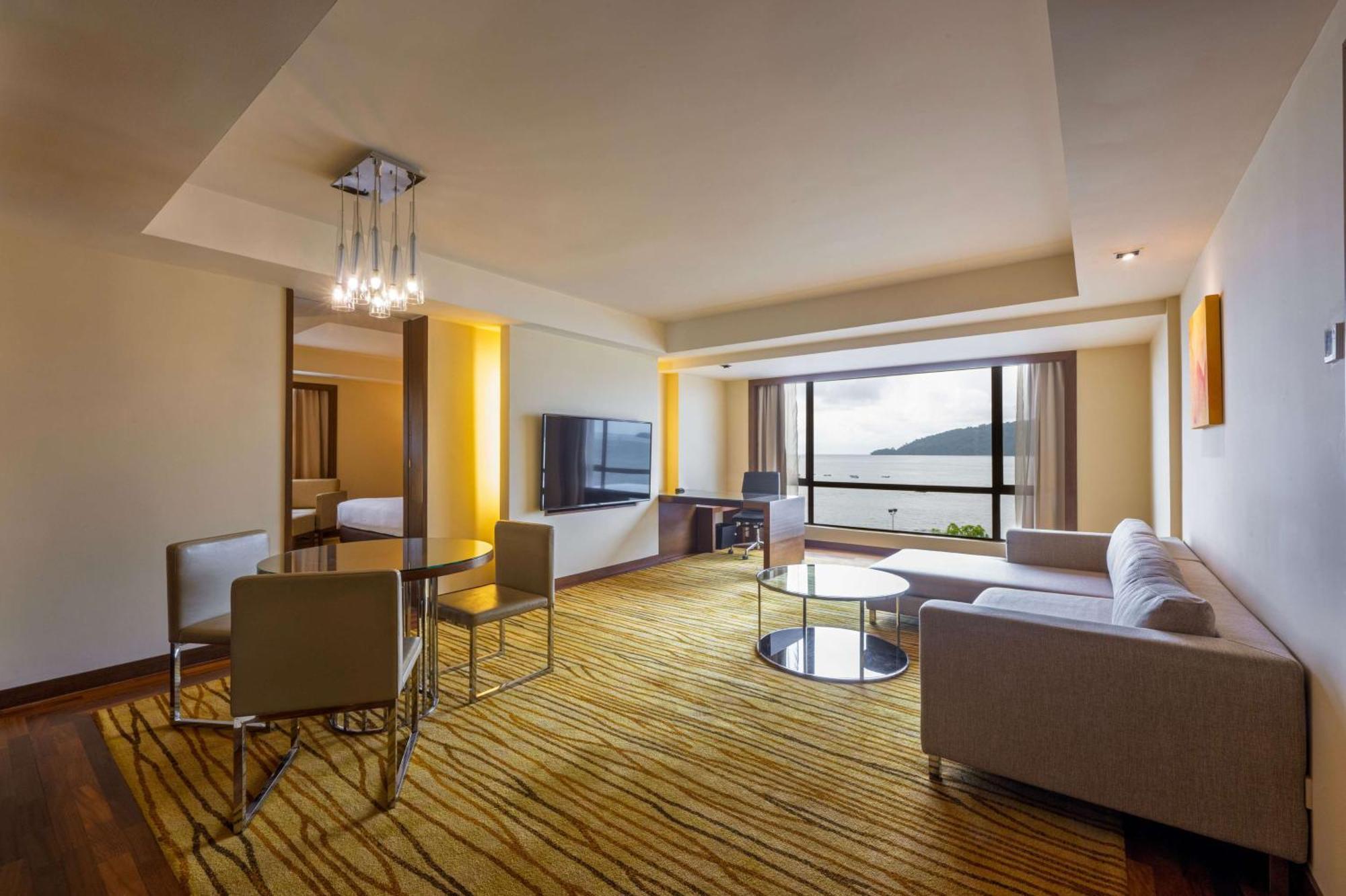 Hyatt Regency Kinabalu Hotel Кота Кинабалу Екстериор снимка
