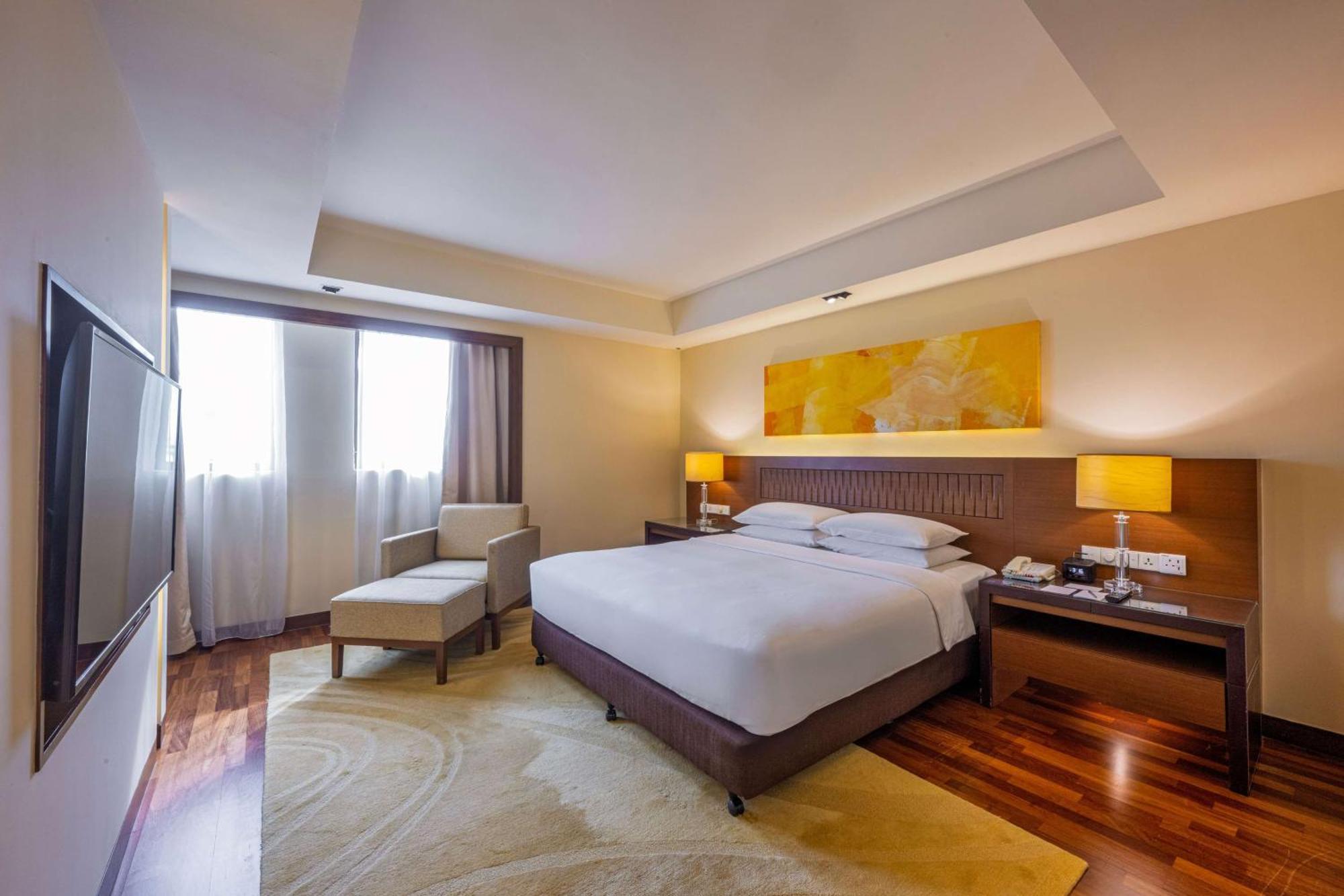Hyatt Regency Kinabalu Hotel Кота Кинабалу Екстериор снимка