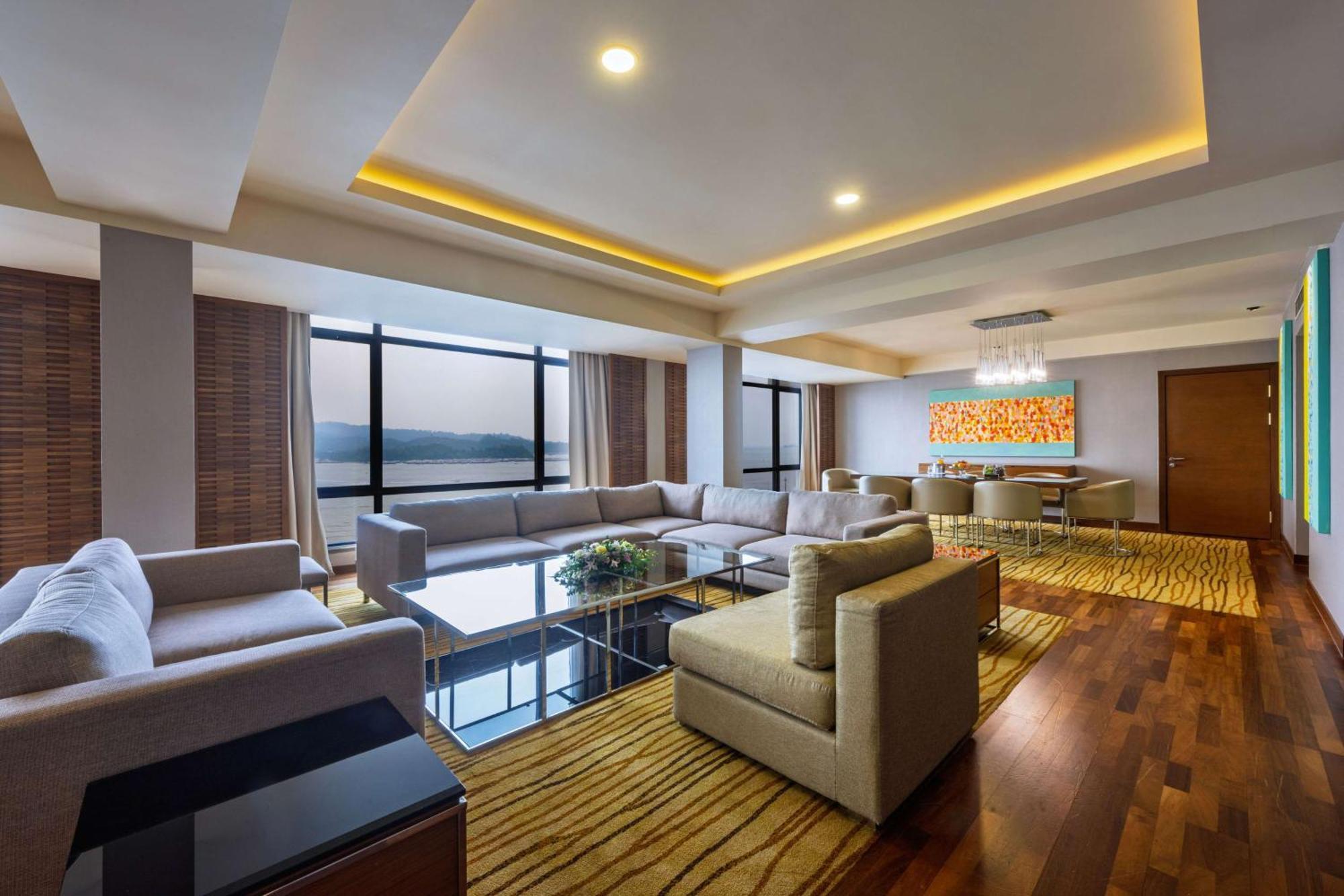 Hyatt Regency Kinabalu Hotel Кота Кинабалу Екстериор снимка