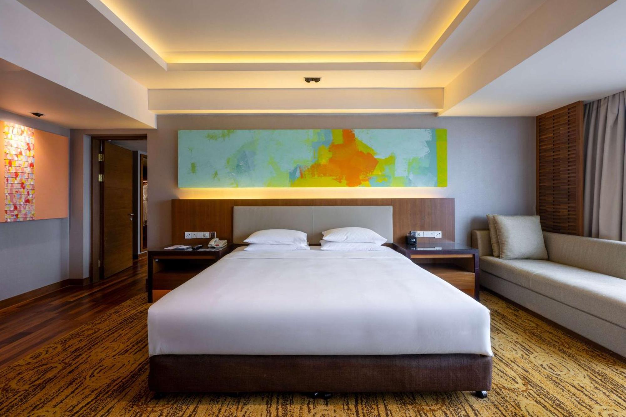 Hyatt Regency Kinabalu Hotel Кота Кинабалу Екстериор снимка